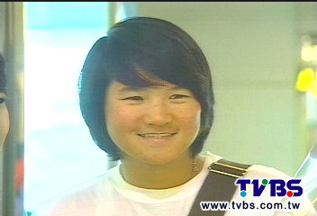 高爾夫/台灣之光曾雅妮返台 阿嬤接機獻花