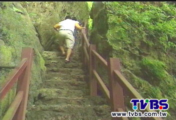 【FUN暑假一日遊】走峽谷泡冷泉!大崗山一日遊 涼快消暑