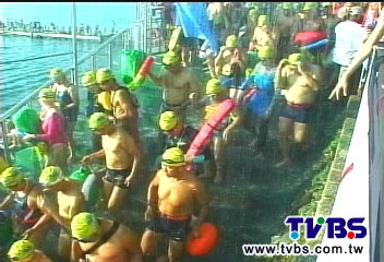 〈獨家〉橫泳報名費達2千萬 比縣市跨年經費高
