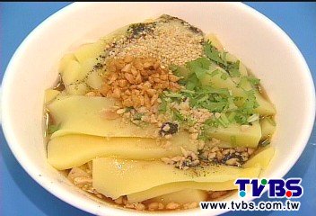 雲南味早餐！　濃稠稀豆粉配彈牙麵條