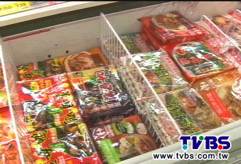 天氣提前轉涼 量販店「熱」賣火鍋料