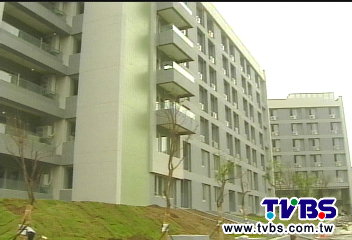 修舊宿趕生住新舍 宿費漲3倍政大挨批
