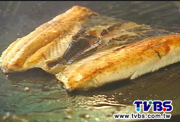 飄香海鮮鍋燒麵　柴魚蝦米提味湯頭鮮