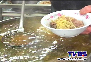 古早味!蒸氣管當歸鴨 光看就暖和
