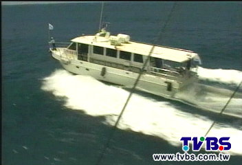 浮潛觀光船沉沒 海巡救20乘客1送醫
