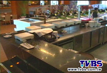 網購餐券「總訂不到位」　知名飯店挨批