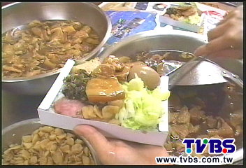 撐半世紀難擋物價飆 福隆便當漲5元