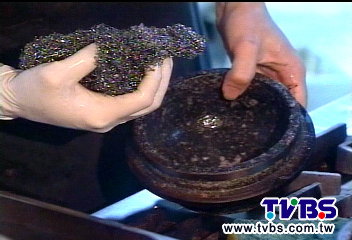 李玖哲餐廳遭投訴 火鍋內藏「鋼絲」