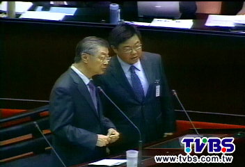 最遜點子王?胡幼偉拒扛 供出廣告人