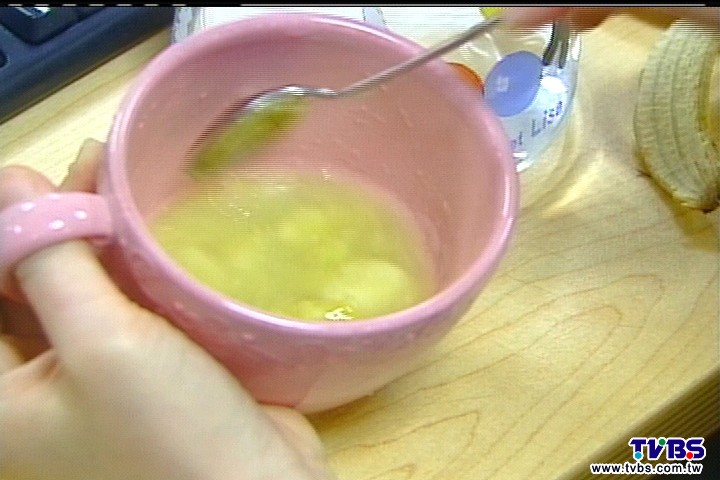 蘋果泥吃2週「童肛裂」 醫師:水喝太少
